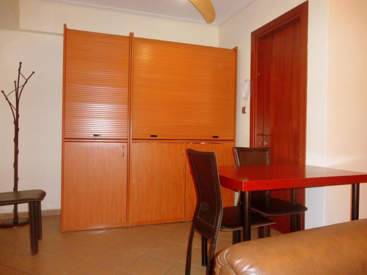 Lirio Guest House Makrakómi Buitenkant foto